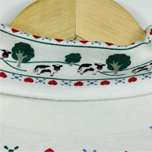 ISO in search of!!! Cute turtleneck barnyard barn farm country cows 90s 80s - Picture 3 of 5